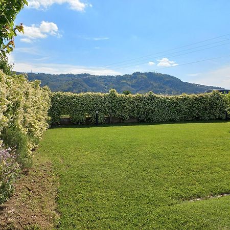 Rufus House Villa Mommio Bagian luar foto