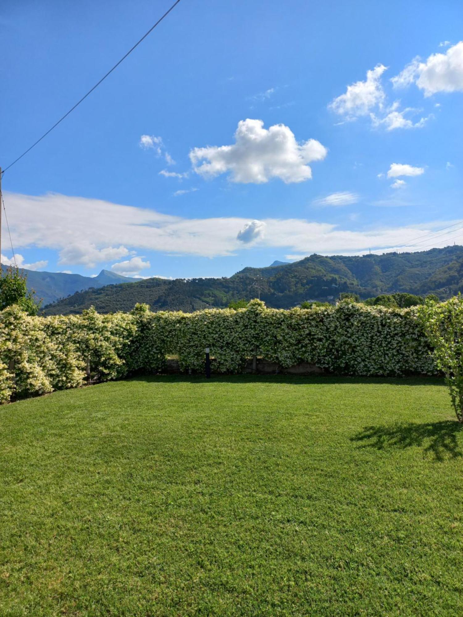 Rufus House Villa Mommio Bagian luar foto