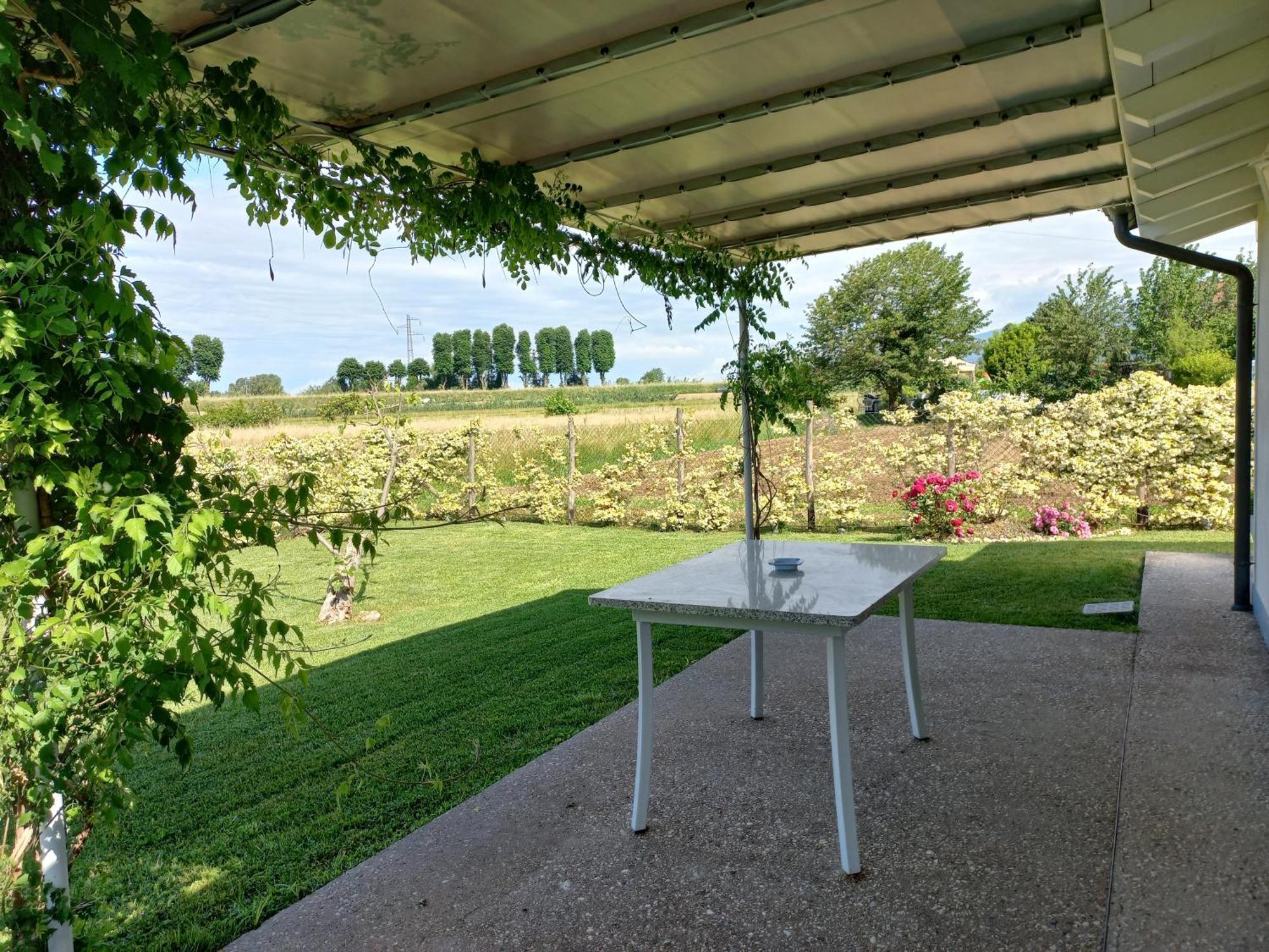 Rufus House Villa Mommio Bagian luar foto